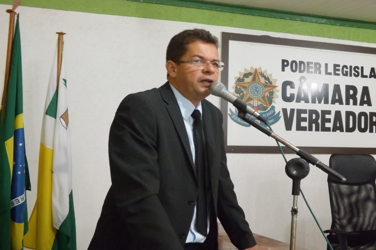 Prefeito de Feijó indica líder na Câmara Municipal