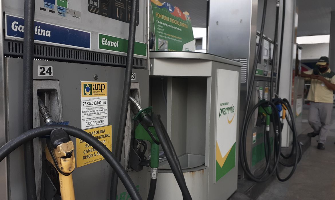 Preço do diesel volta a subir e litro vai a R$ 7,34 no Estado do Acre