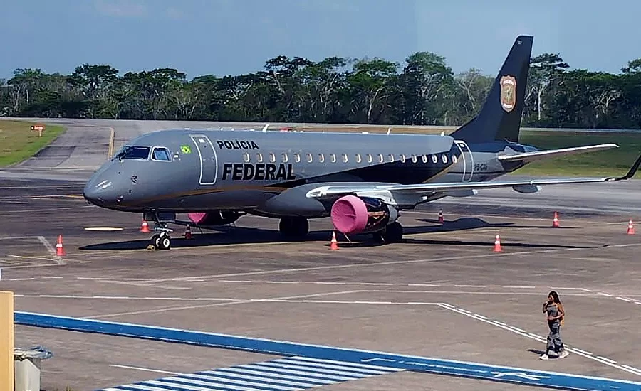 Avião da Polícia Federal pousa em Rio Branco e gera especulações