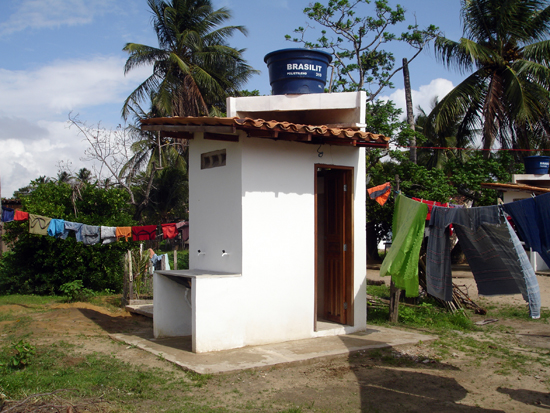 Famílias de Feijó serão beneficiadas com banheiros domiciliares construídos pela prefeitura