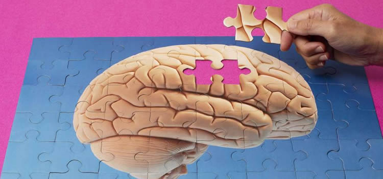 Estudo identifica efeitos na função cerebral até 2 anos após infecção da Covid-19