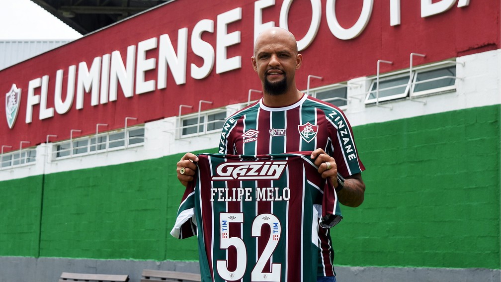 Fluminense anuncia oficialmente o volante Felipe Melo e brinca com fama de cão de guarda: “Ruf ruf”