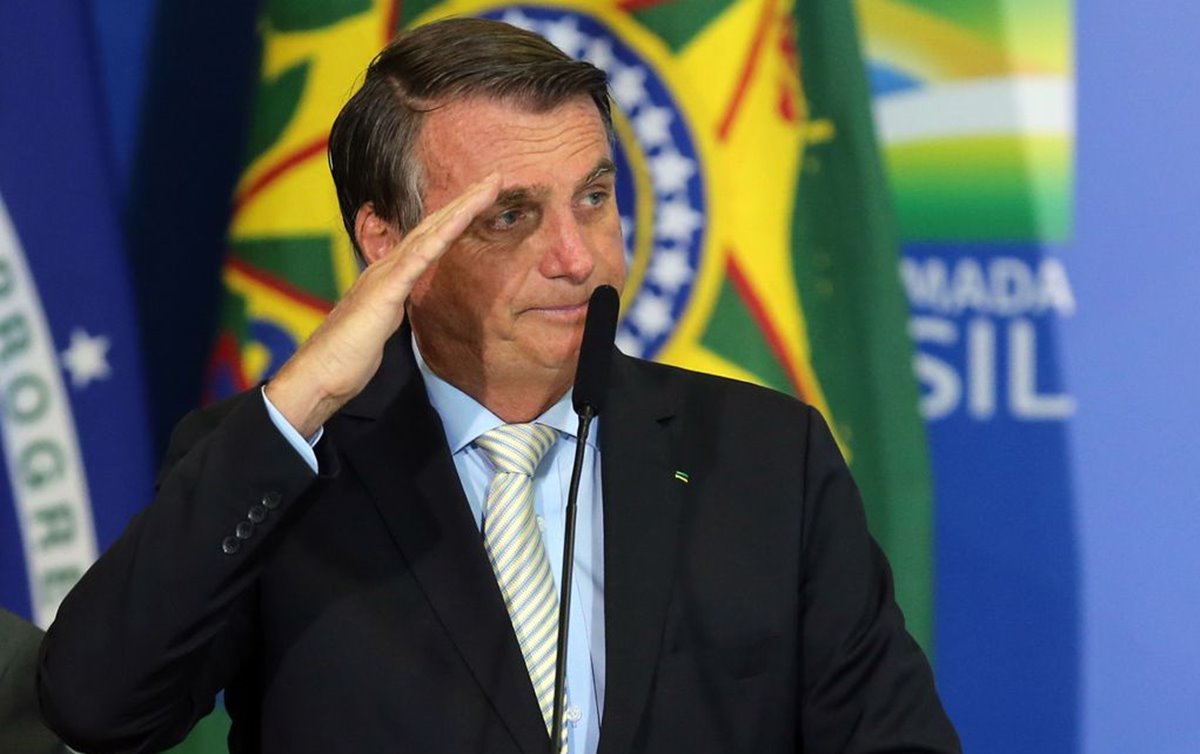 Bolsonaro veta fundão de R$ 5,7 bi, aprovado pelo Congresso