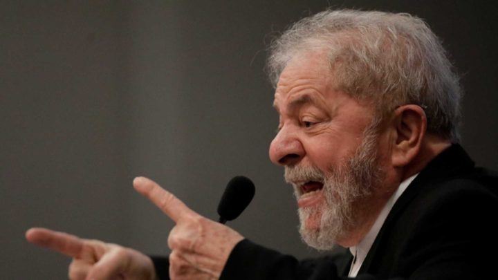 Lula deve ficar ao menos 6 anos preso em regime fechado