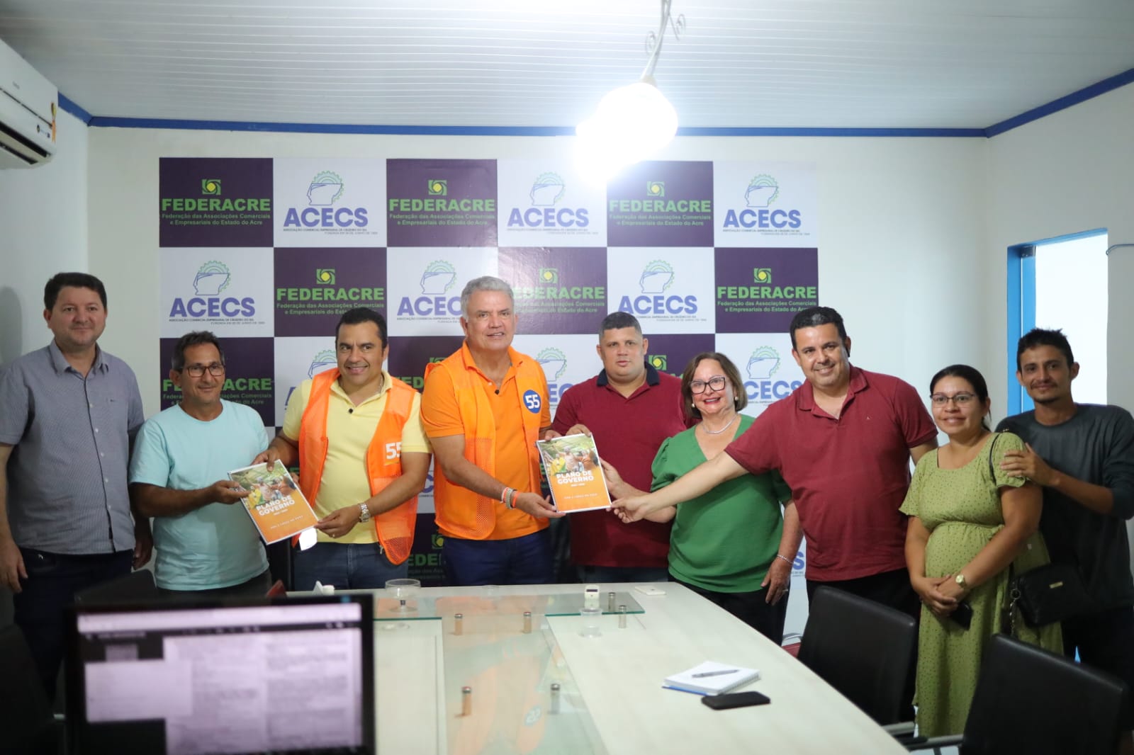 “Precisamos dar oportunidade para o trabalhador local”, diz Dra. Vanda Milani em encontro com empresários da construção civil de Cruzeiro do Sul