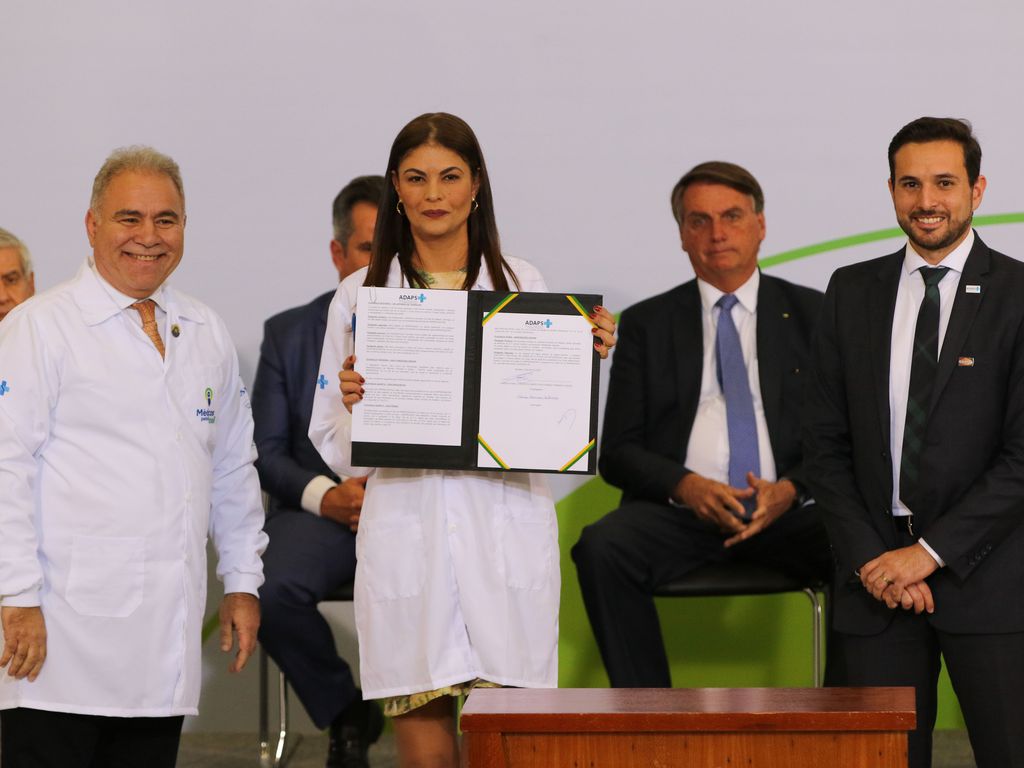 Cerca de 1,7 mil médicos começam a atuar nos municípios brasileiros até o final de abril