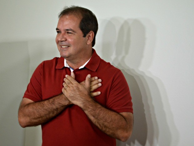 STF decide que governador Tião Viana pode ser réu sem licença da Assembleia